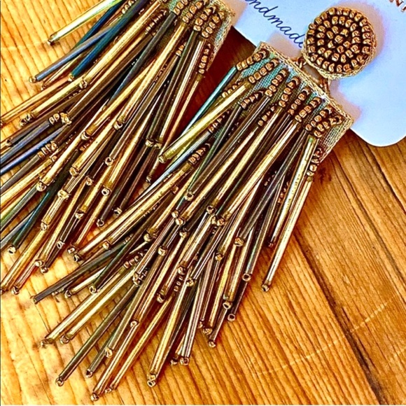 🌺🎉HP🎉🌺 NWT Deepa Beaded Gold Statement Earrings - Picture 5 of 16